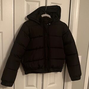 Missguided Black Cropped Puffer Jacket Size 4